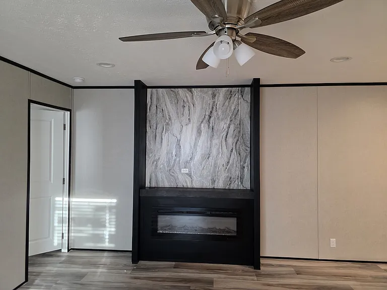 14 Bailey Ln — Photo 3