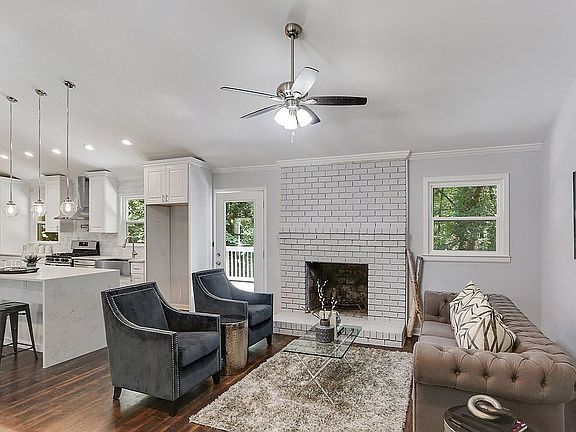 3rd image of 559 Shannon Dr