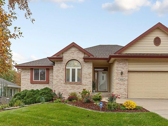 4th image of 646 Caribou Cir