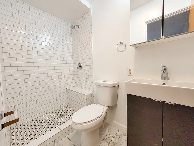 2146 Sherman Ave. — Photo 9