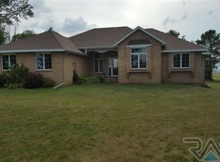 1243 Us Highway 75, Pipestone, MN 56164