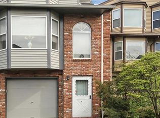 3 Oxford Ct #11, Nanuet, NY 10954