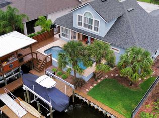 4384 Tradewinds Dr, Jacksonville, FL 32250