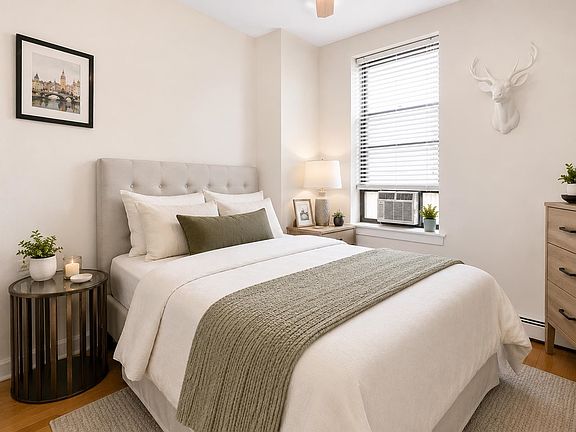 5th image of 1120 Hudson St APT 10