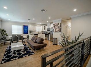 7101 S La Cienega Blvd #1/2, Los Angeles, CA 90045