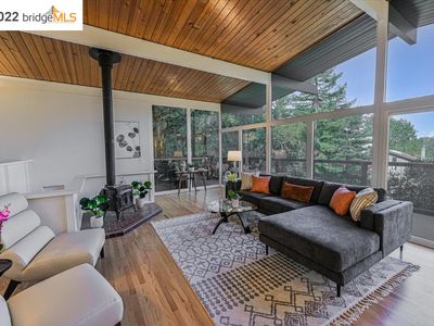 6667 Aitken Dr, Oakland, CA, 94611