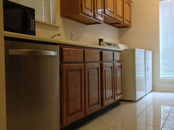 5th image of 2120 El Paseo St APT 2609