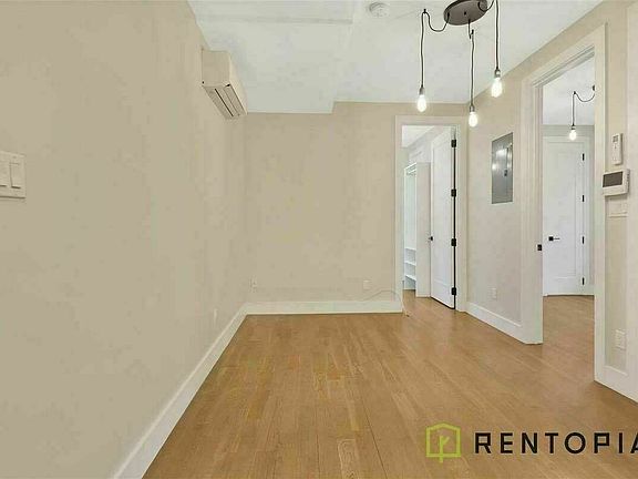 3rd image of 358 Irving Ave #4H