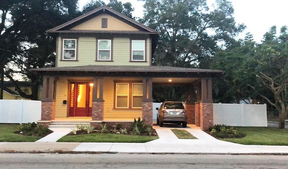 1st image of 306 E Columbus Dr