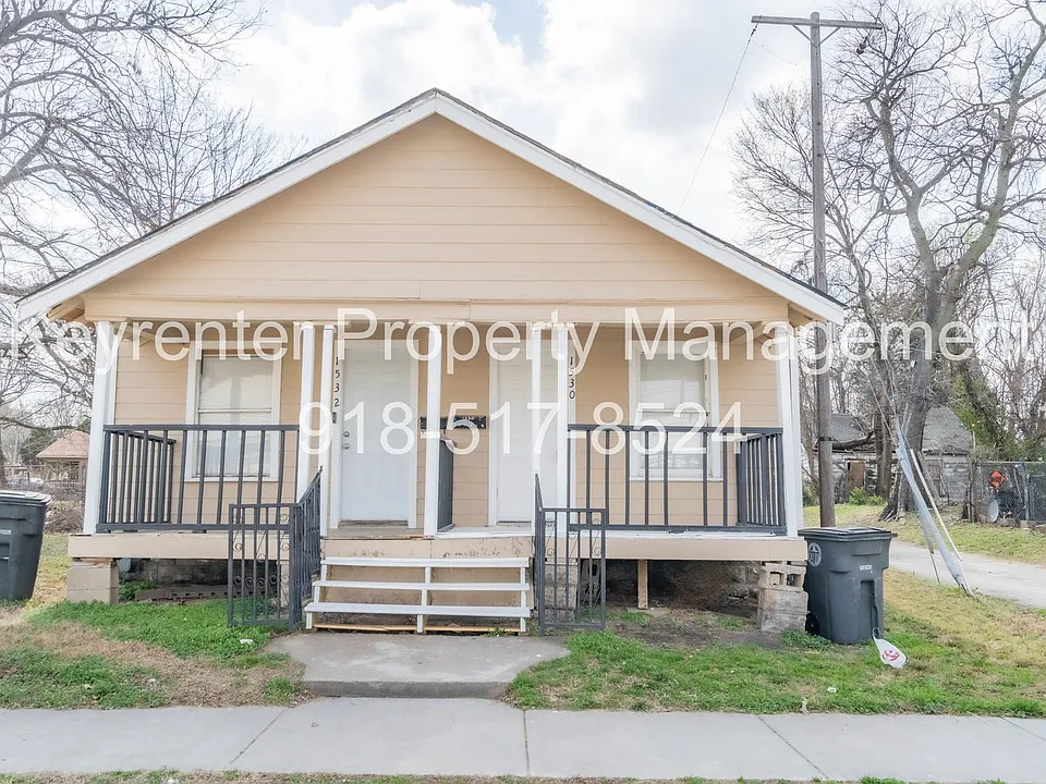 E 7th St Duplex