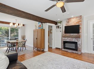28 Village St #2, Marblehead, MA 01945