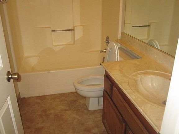 5th image of 3424 Vintage Dr APT 143