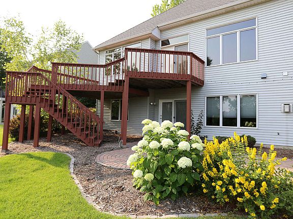 2nd image of 880 Lake Susan Hills Dr