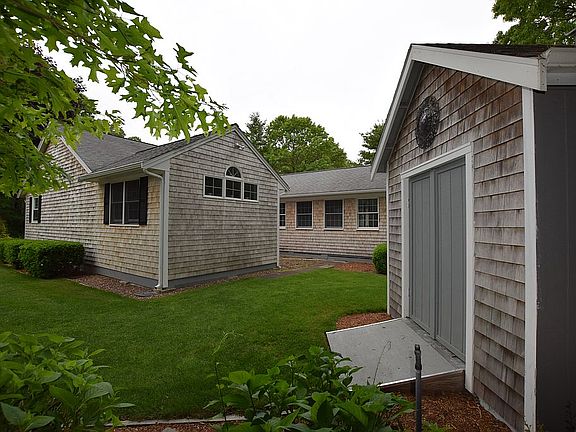 5th image of 14 Makepeace Ln