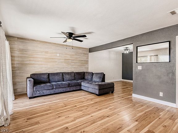 4th image of 5091 Village Dr
