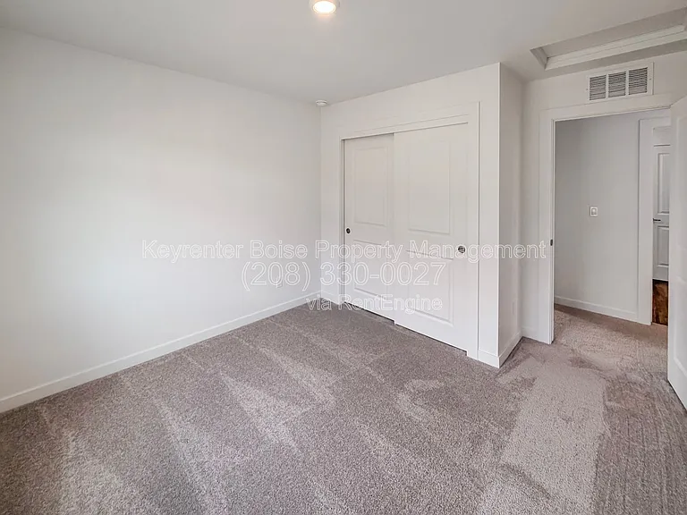 1760 N Big Star Ave — Photo 12