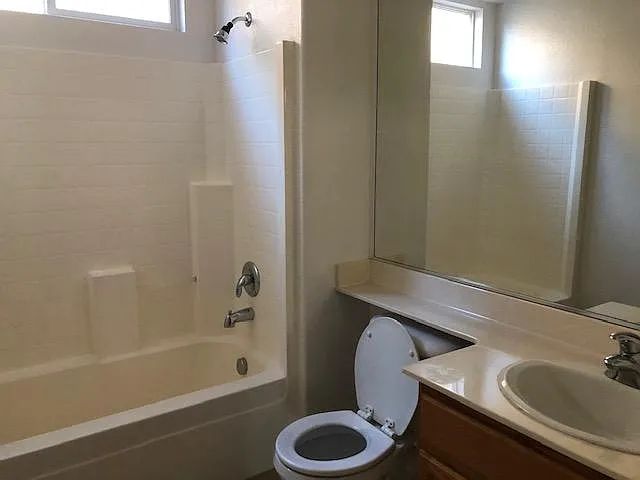 8212 Grisham Way — Photo 11
