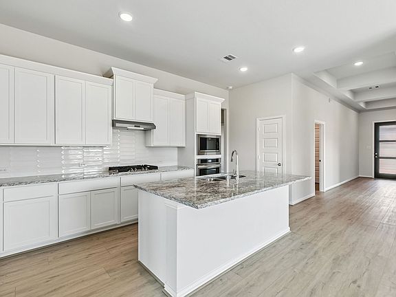 4th image of 27603 Beachside Arbor Dr