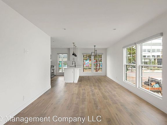 3rd image of 10022 Culver Blvd APT F