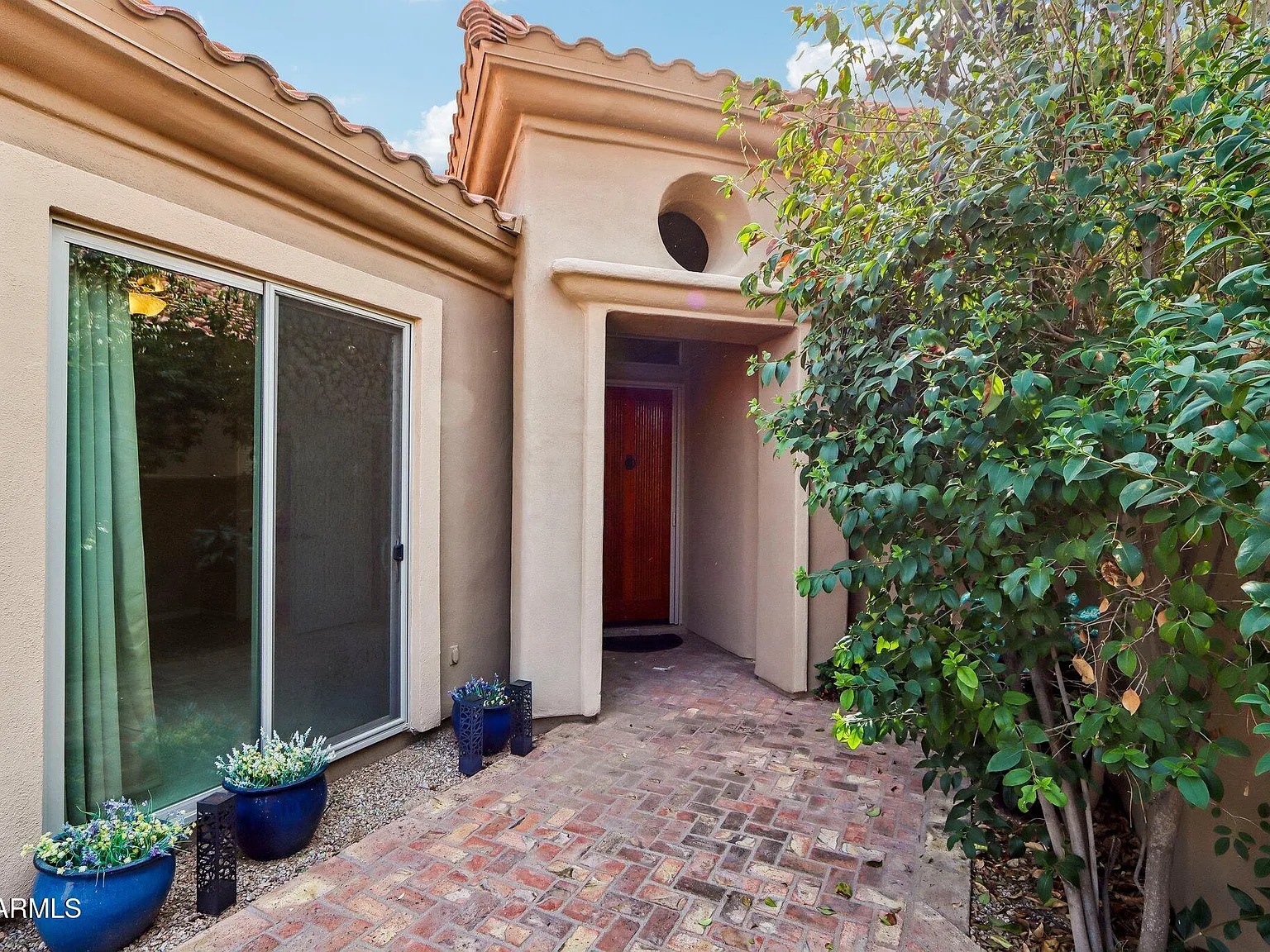 2 bed, 2.0 bath, 1599 sqft, $3,600 — Photo 3