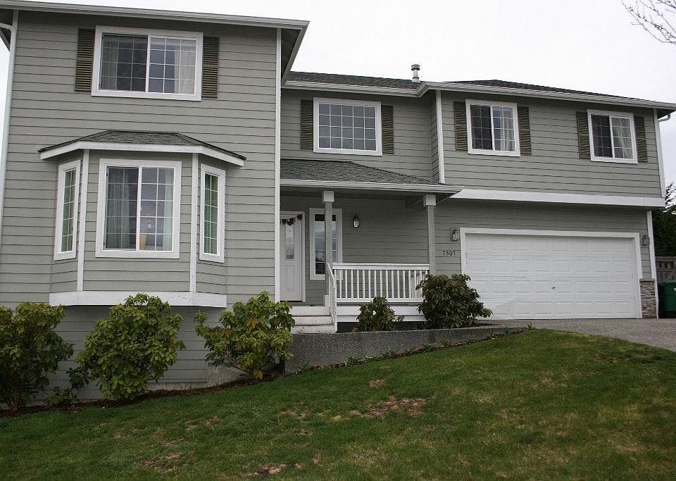 1st image of 7507 56th Pl NE