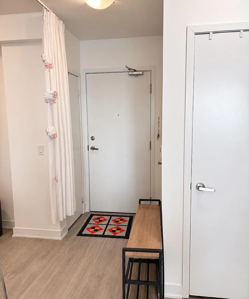 1 bed, 700 sqft, $2,450 — Photo 4