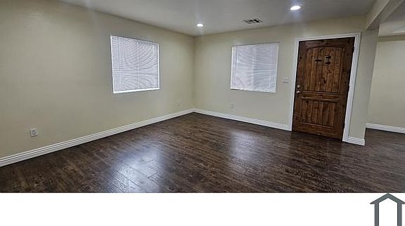 3rd image of 611 E 75th St #611