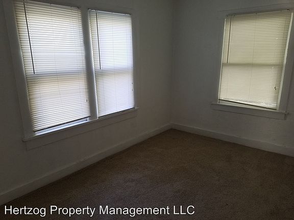 5th image of 315 W Broadway Ave