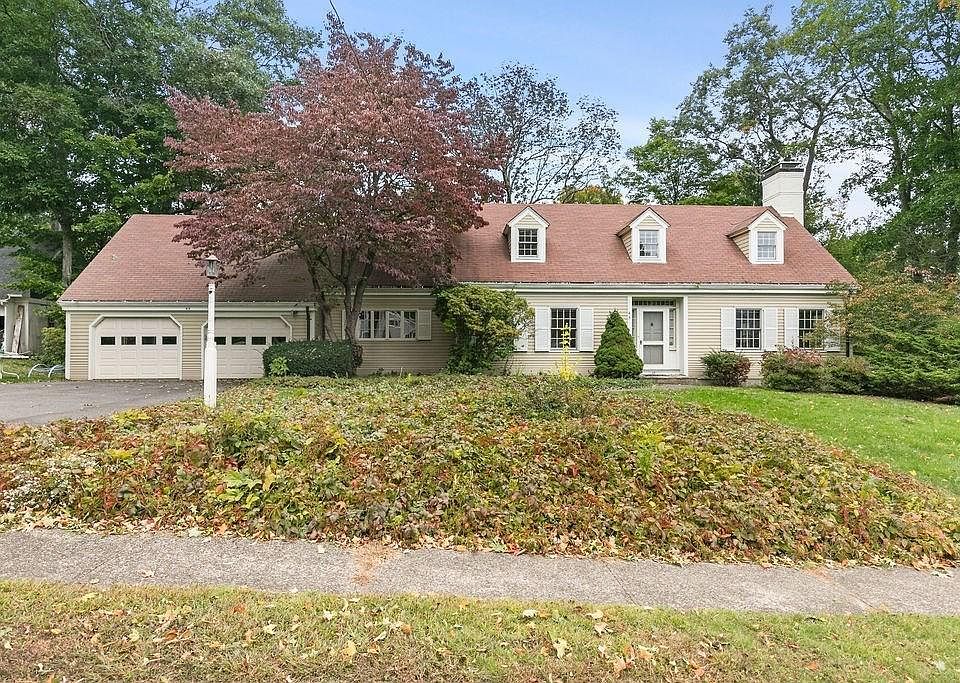 1st image of 45 Hunting St