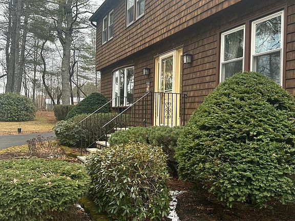 4th image of 271 Hampden Road
