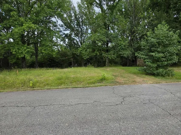 19 Doniphan St, Kensett, AR 72082