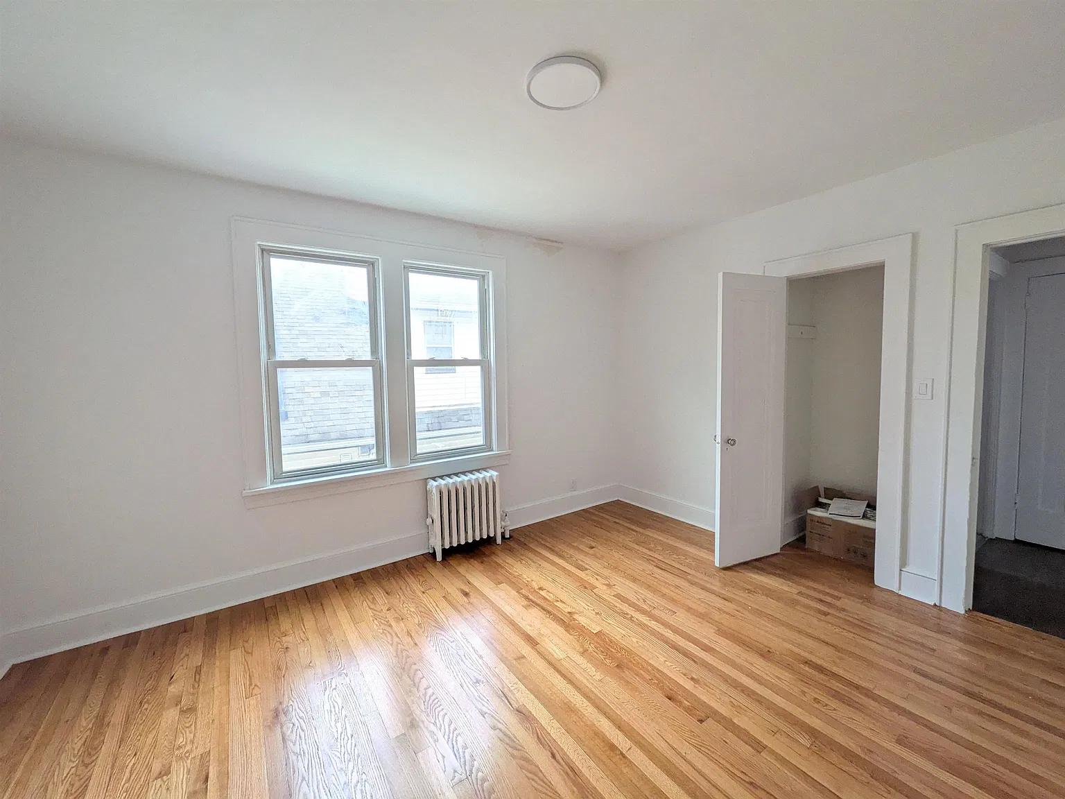 2 bed, 1.0 bath, 900 sqft, $2,750 — Photo 2