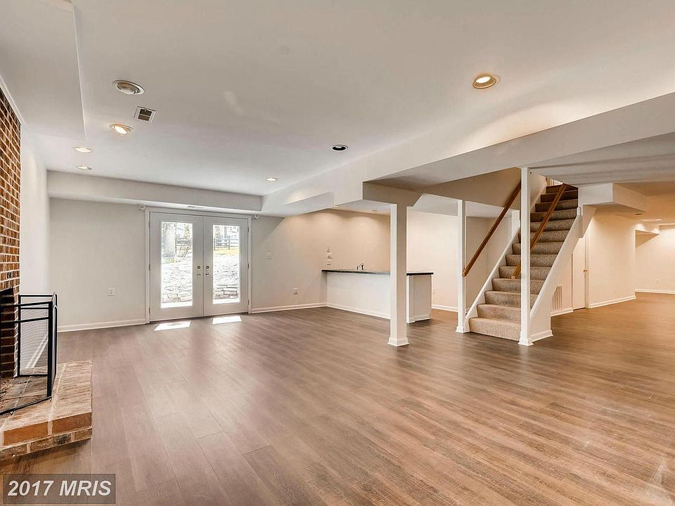 2nd image of 3809 Duddington Way