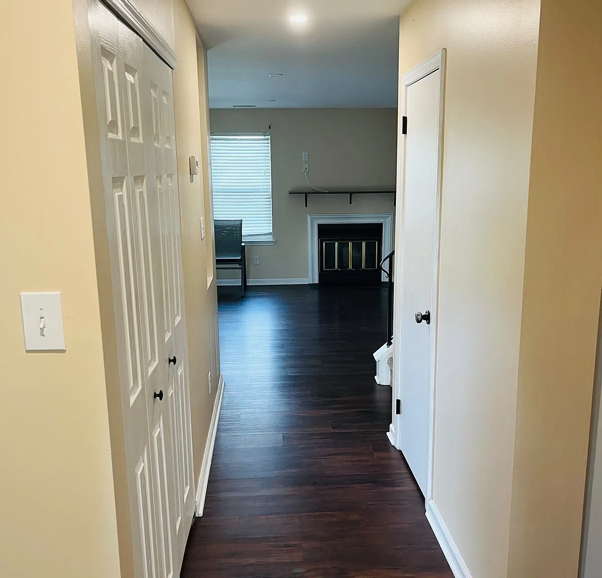 3 bed, 1358 sqft, $2,700 — Photo 2