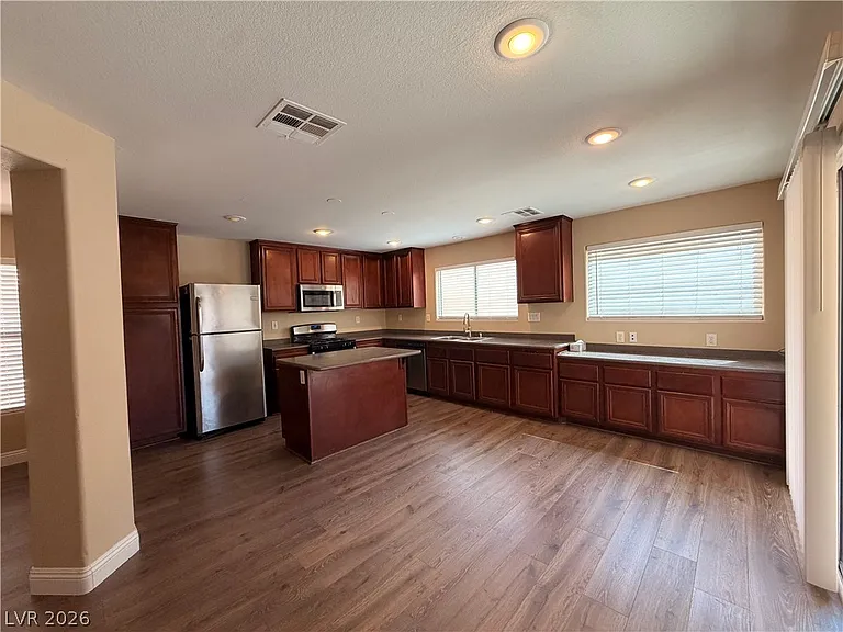 8324 Bismark Sapphire St — Photo 9