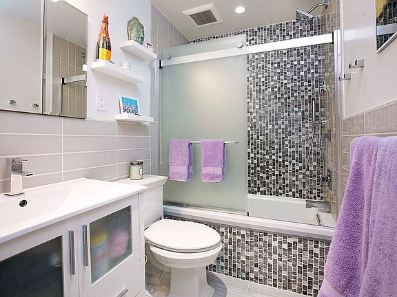 5th image of 661 10th Ave APT 3A