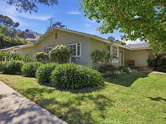 2nd image of 26871 Basswood Ave