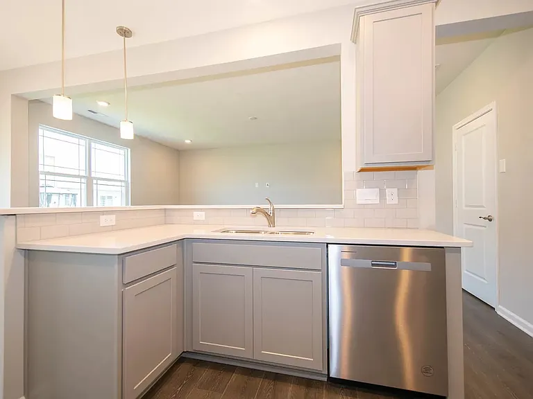 6436 Yuma Ct — Photo 17