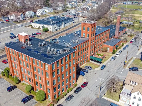 54 Green St APT 115, Leominster, MA 01453
