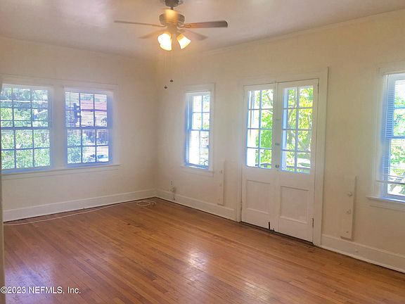 4th image of 1504 McDuff Ave S APT 12