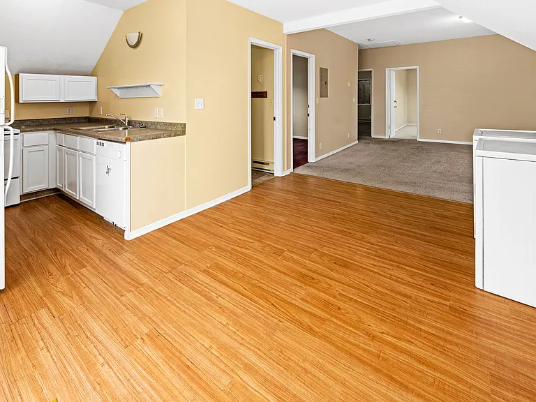 315 N 14th Ave E #1 — Photo 26
