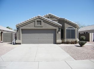 895 S Longmore St, Chandler, AZ 85224