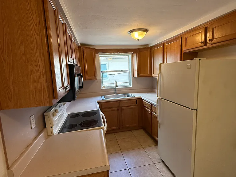 5114 Greenwood St — Photo 8