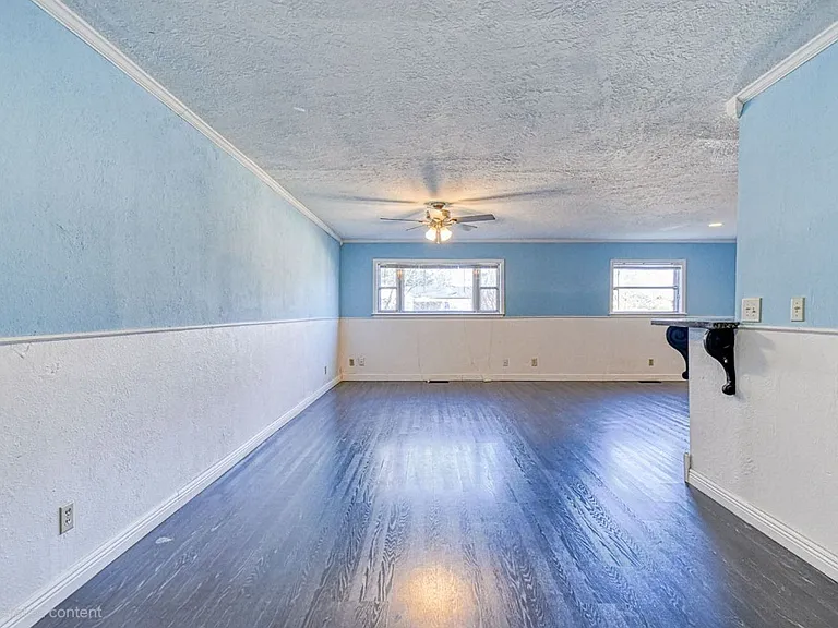 401 W Polk St — Photo 4