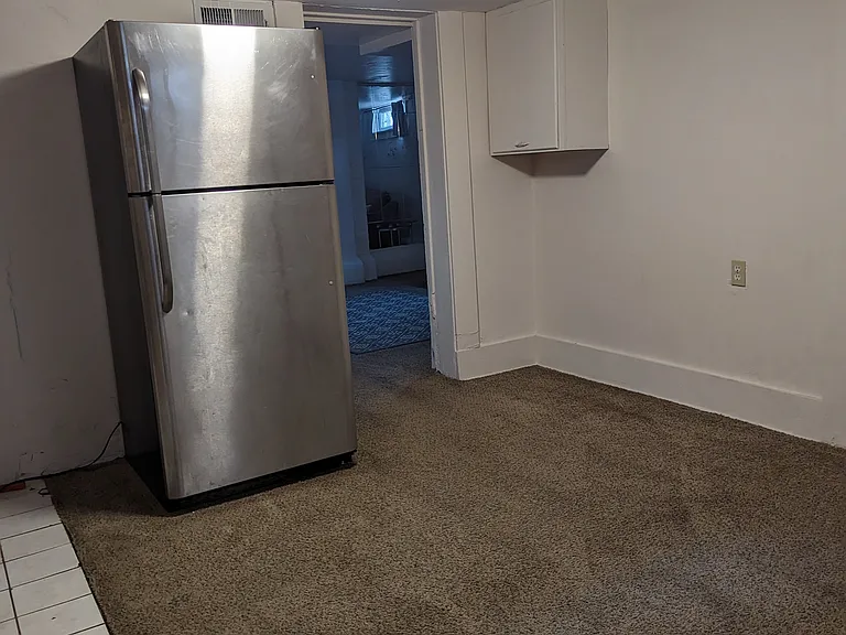 1353 N Vine St #E — Photo 3