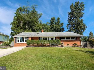 7402 Hallmark Pl, Springfield, VA 22150