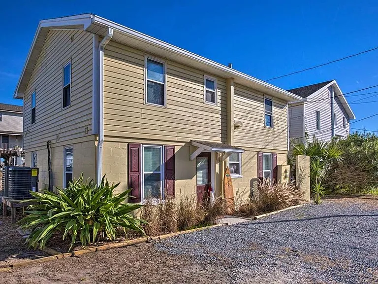 Upstairs unit of duplex