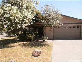 3rd image of 6648 Saint James Dr