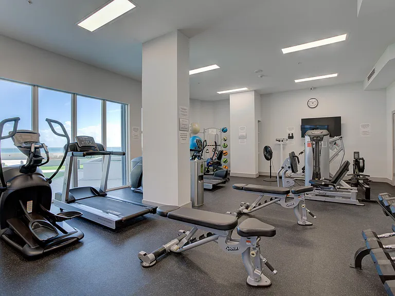 5200 N Ocean Dr #1004 — Photo 38