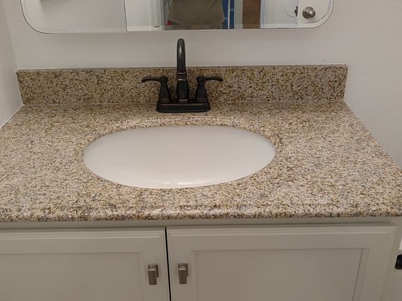 Granit Top Vanity